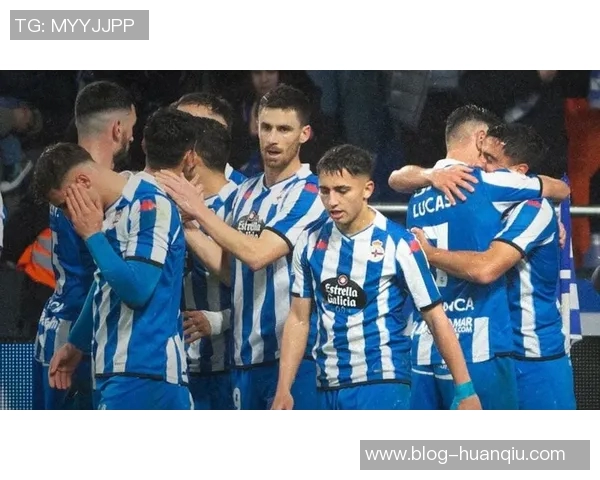 西乙联赛竞争加剧拉科与桑坦德双雄领跑冲甲形势愈发紧张 西乙联赛竞争加剧拉科与桑坦德双雄领跑冲甲形势愈发紧张