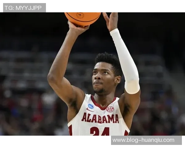 布兰登米勒表现出色17投9中砍下并列最高26分三分球命中率高达50